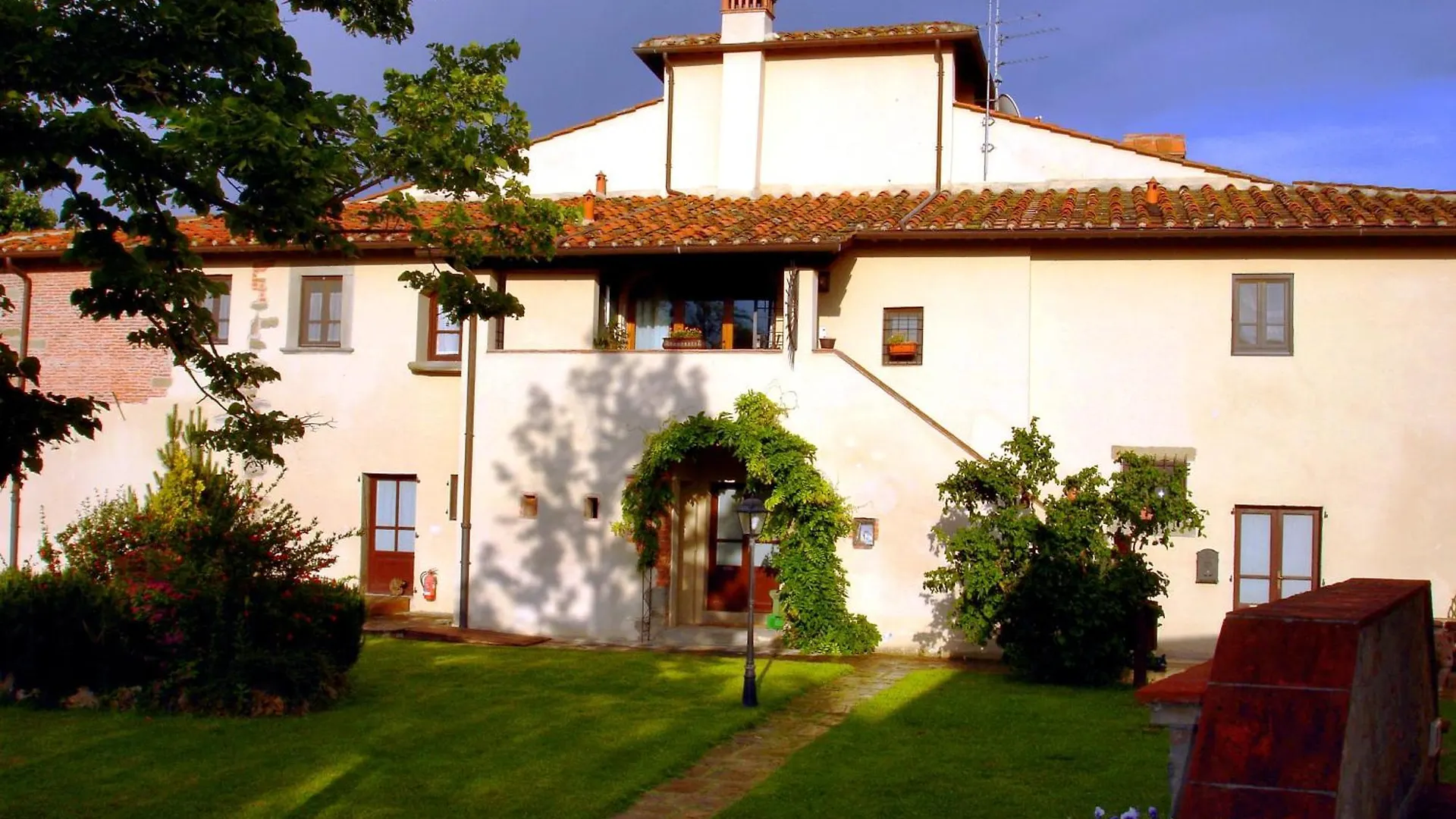 Agriturismo Il Pino - Bioagricoltura Monticello Italy